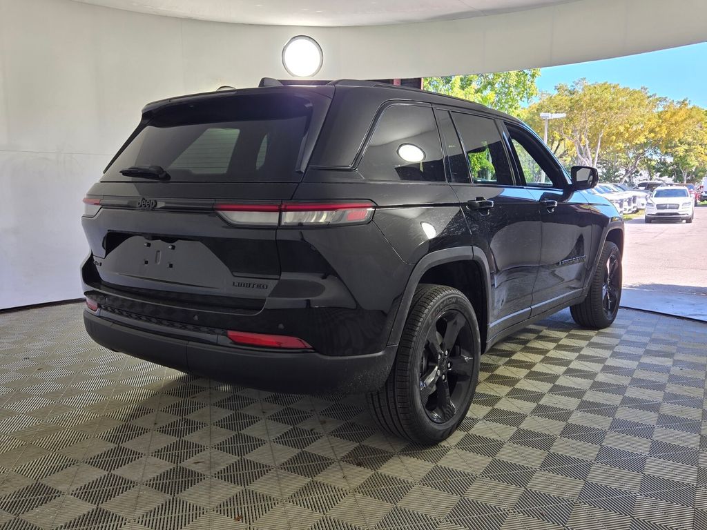 new 2025 Jeep Grand Cherokee L car, priced at $32,830