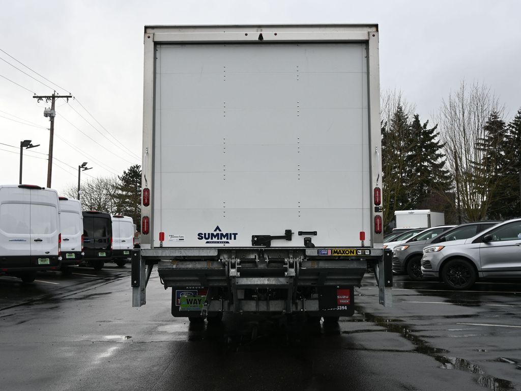 2024 Isuzu NRR 