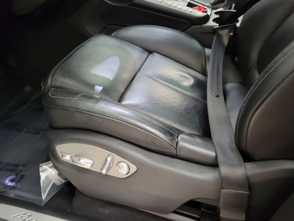 Thumbnail: 2015 Porsche Macan - 24