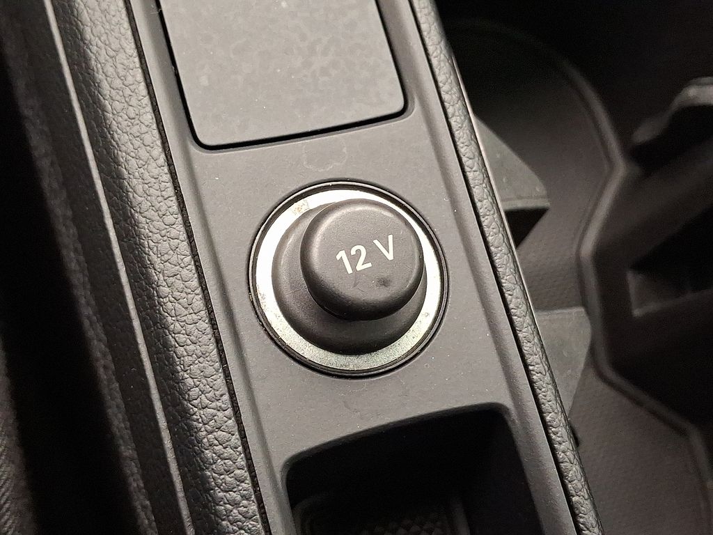 Thumbnail: 2023 Audi Q3 - 25