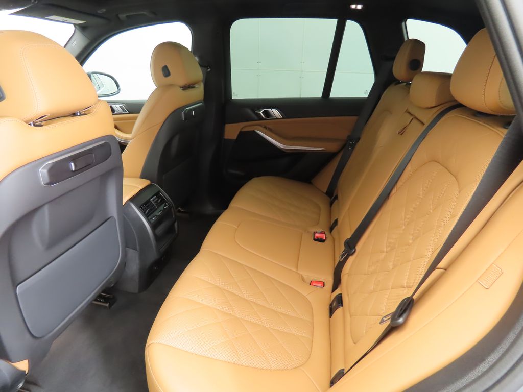 Thumbnail: 2024 BMW X5 - 22