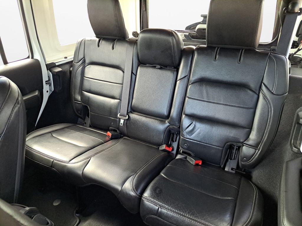 Used Car 2018 Jeep Wrangler  Unlimited Sahara For Sale Under $30,000 In Austin, Texas