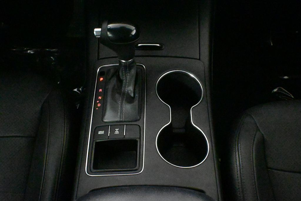 2016 Kia Sorento LX 25