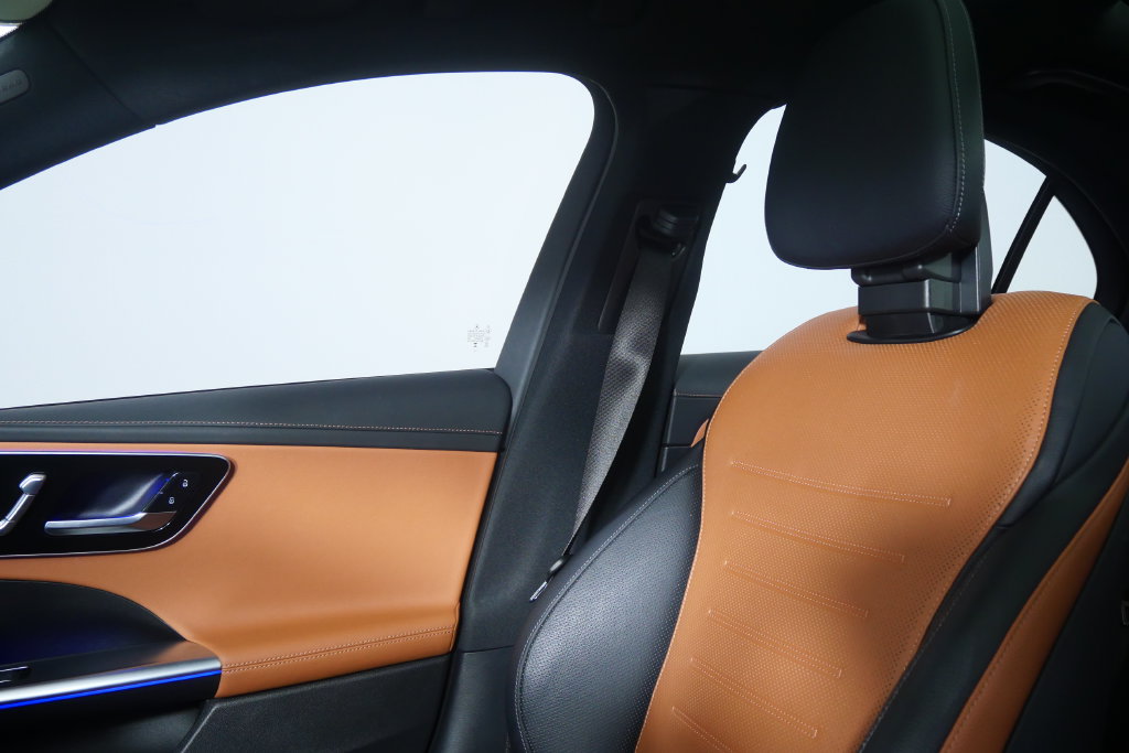 Thumbnail: 2024 Mercedes-Benz C-Class - 24