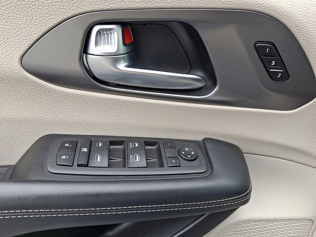 2022 Chrysler Pacifica Touring L Gray at Bob Ruth Ford