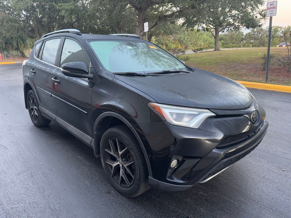 2018 Toyota RAV4 SE 7