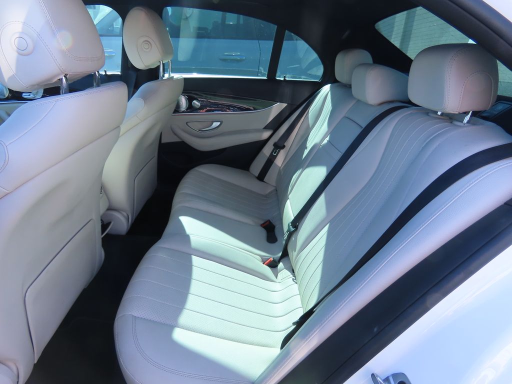 Thumbnail: 2019 Mercedes-Benz E-Class - 11