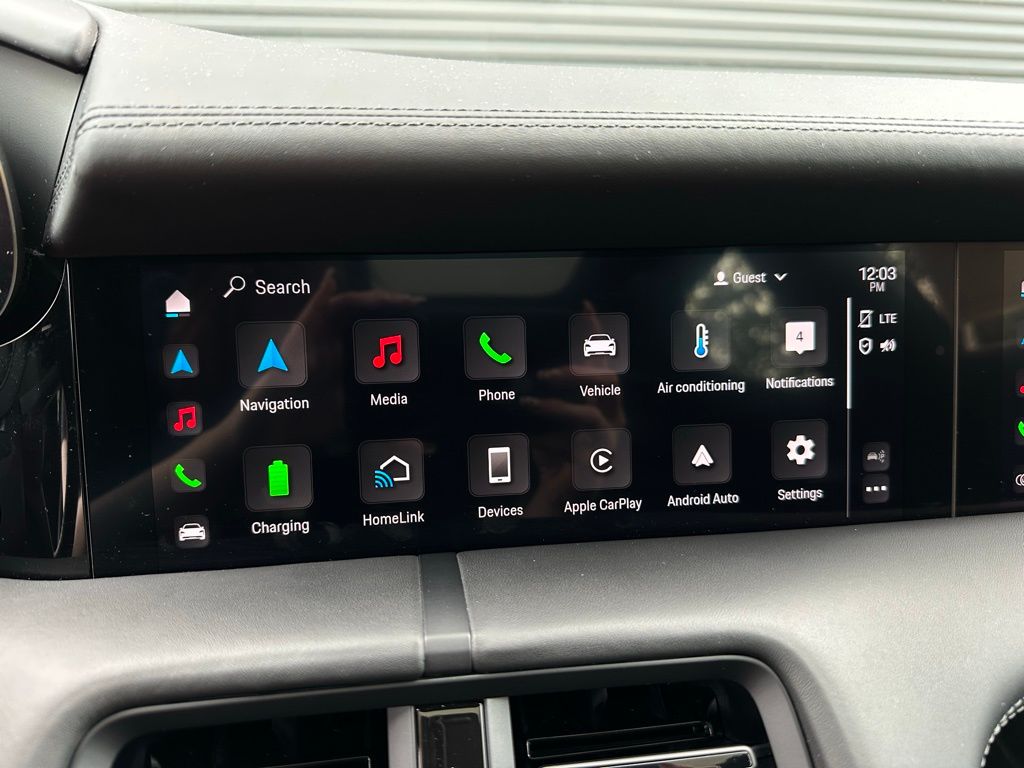 Thumbnail: 2023 Porsche Taycan - 28