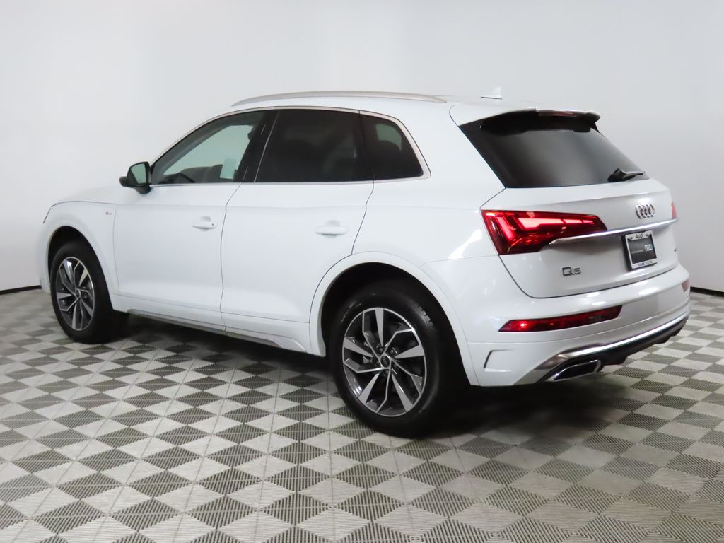 Thumbnail: 2025 Audi Q5 - 3