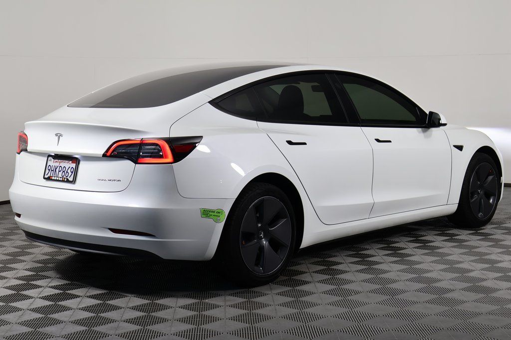 Thumbnail: 2023 Tesla Model 3 - 4
