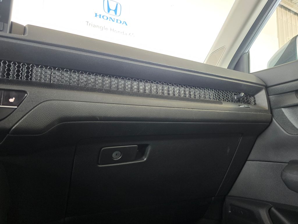 Thumbnail: 2023 Honda CR-V - 17