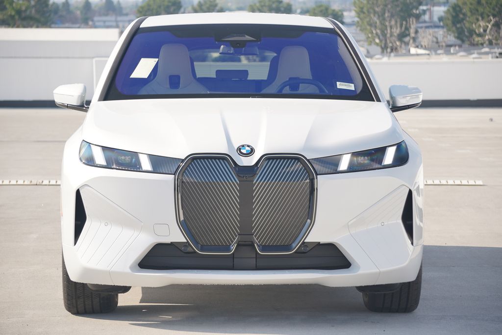 Thumbnail: 2026 BMW iX - 2