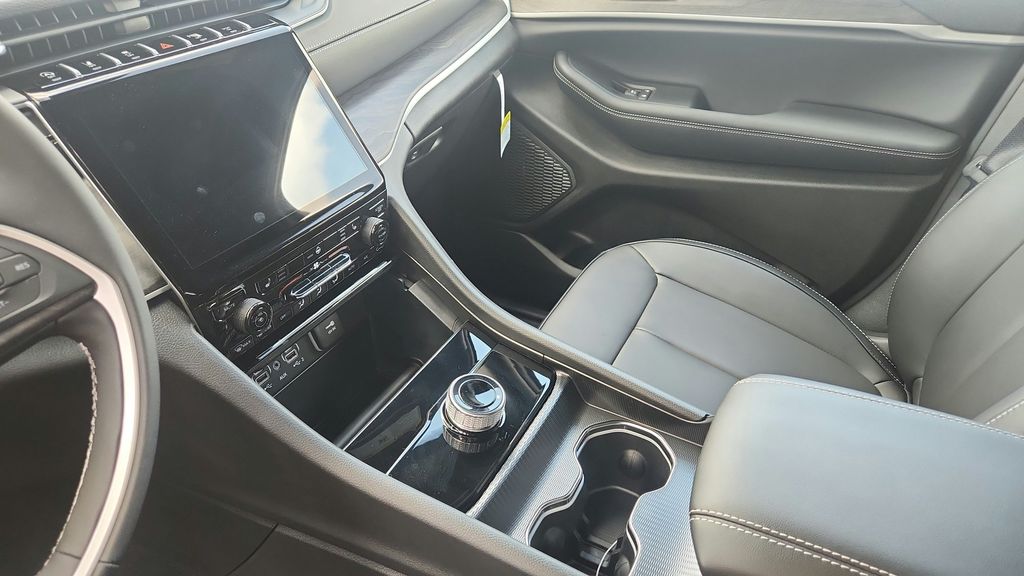 2025 Jeep Grand Cherokee L