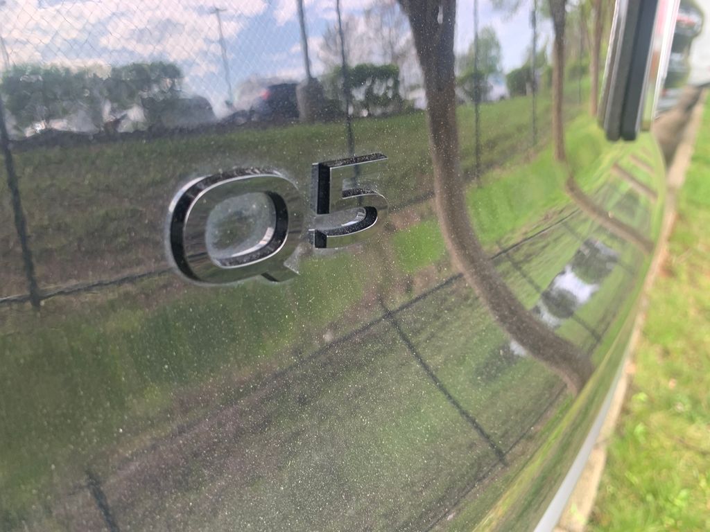 Thumbnail: 2025 Audi Q5 - 7