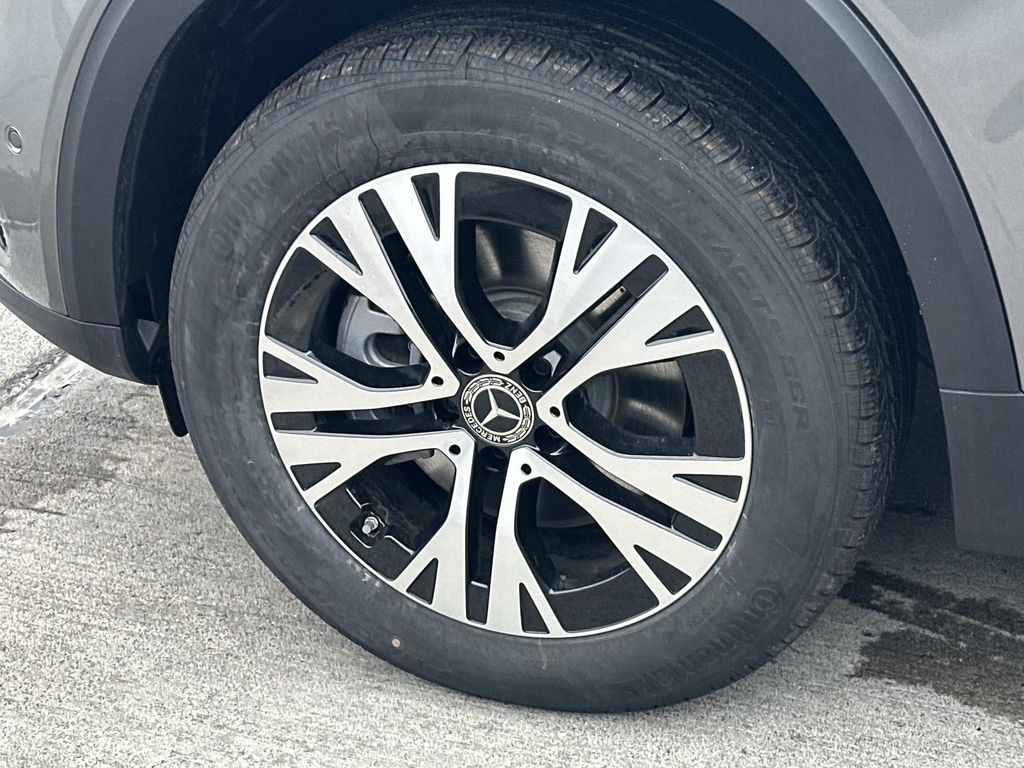 Thumbnail: 2026 Mercedes-Benz GLB - 9