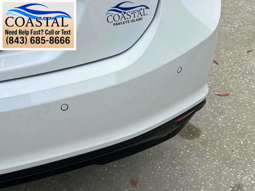 2024 Chevrolet Malibu LT White at Matthews Motors of Wilmington