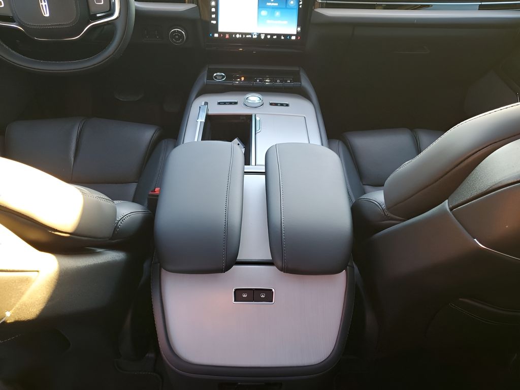 Used Car 2025 Lincoln Navigator L  Reserve For Sale Under $100,000 In Austin, Texas