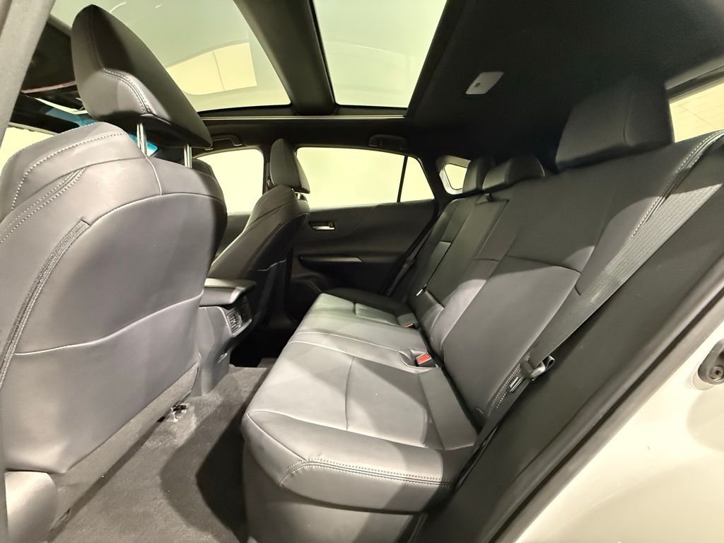 Thumbnail: 2023 Toyota Venza - 20