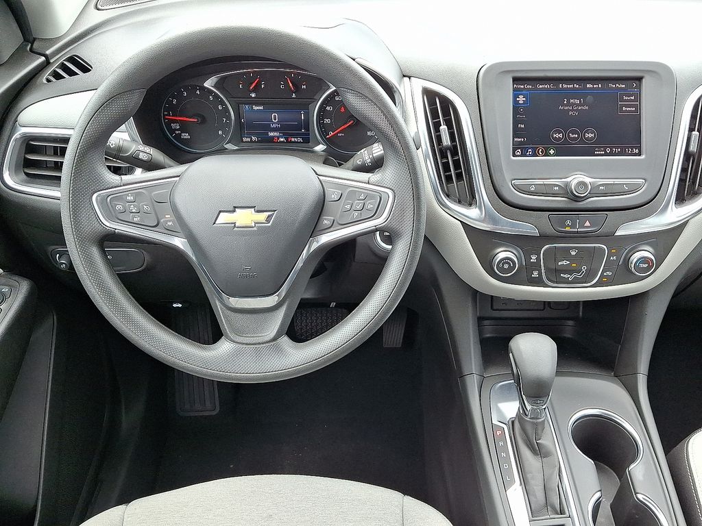 Thumbnail: 2022 Chevrolet Equinox - 12