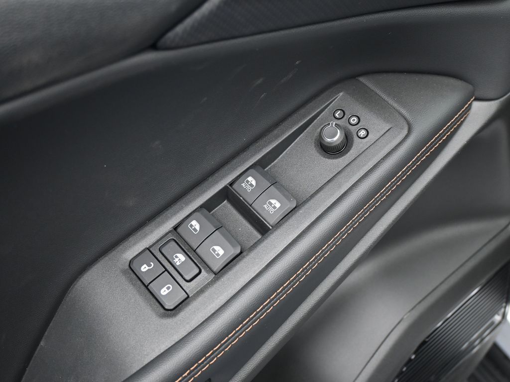 New 2026 Silver Zynith Clearcoat Jeep Overland image 18