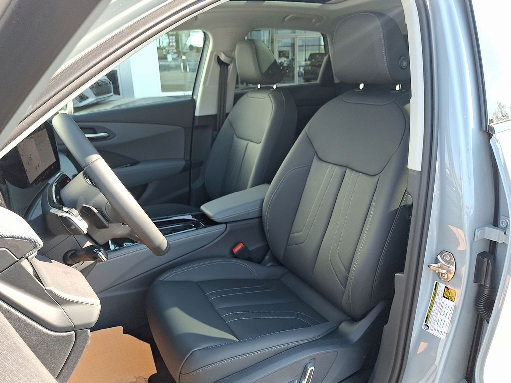 Thumbnail: 2026 Audi Q3 - 10