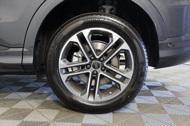 Thumbnail: 2025 Audi Q5 - 10