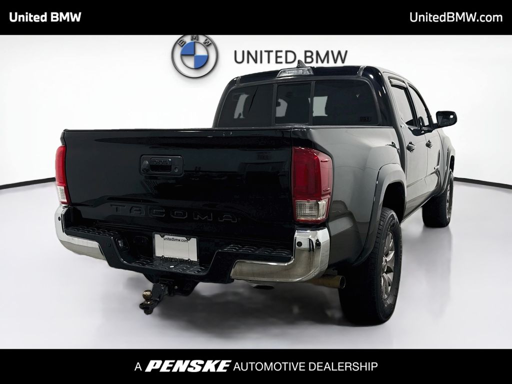 Thumbnail: 2017 Toyota Tacoma - 5