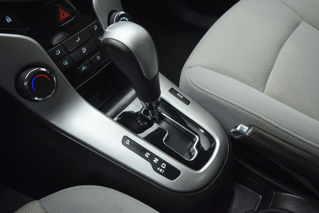 used 2012 Chevrolet Cruze car, priced at $6,500