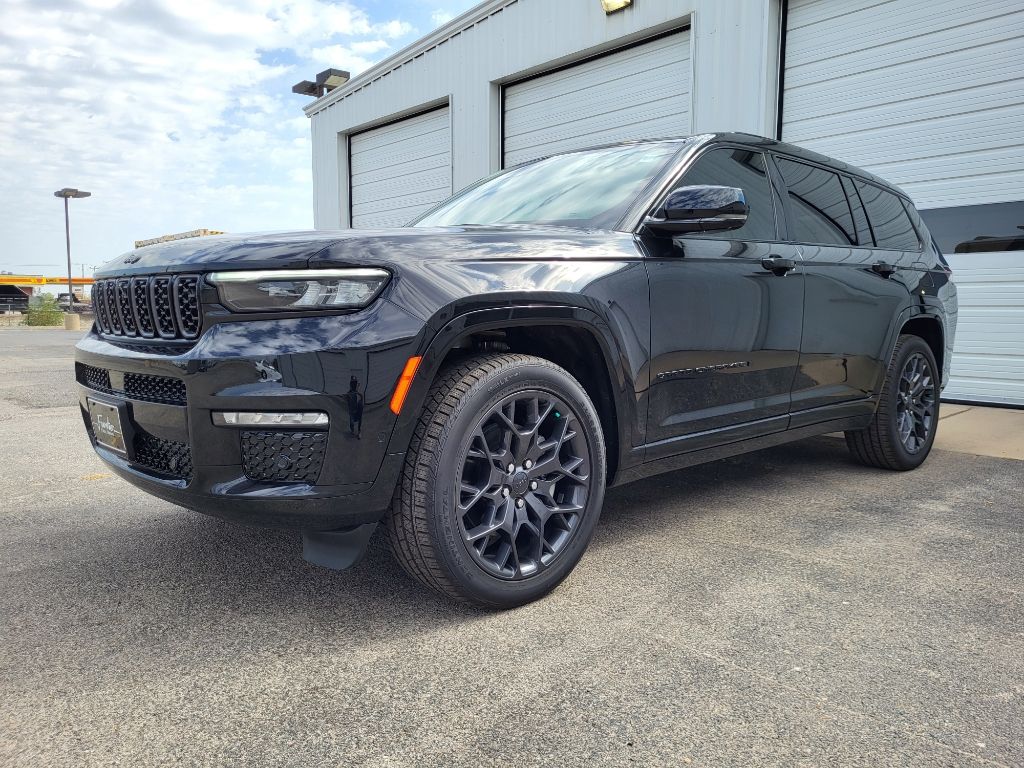 2023 Jeep Grand Cherokee L Summit 7