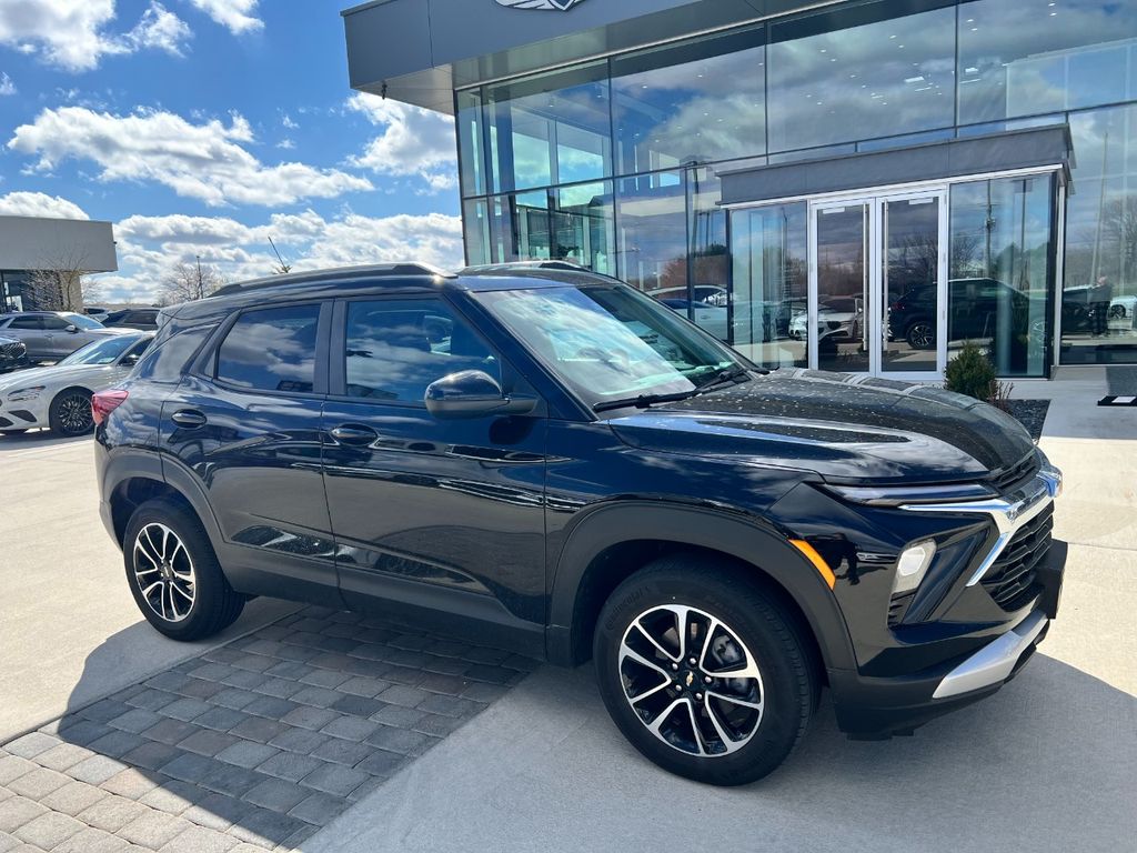 Mosaic Black Metallic 2024 Chevrolet Trailblazer LT AWD SUV / Crossover Four-Wheel Drive 9-Speed Automatic