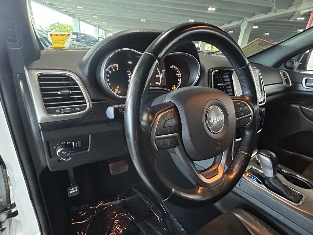 Used 2020 Bright White Clearcoat Jeep Altitude image 19