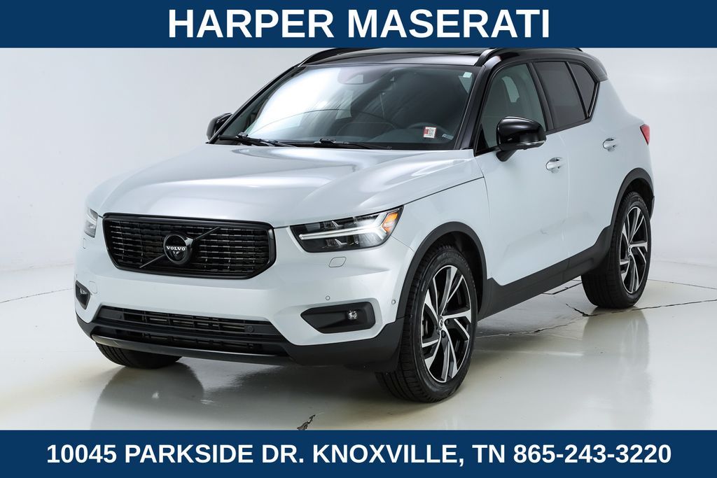 2022 Volvo XC40