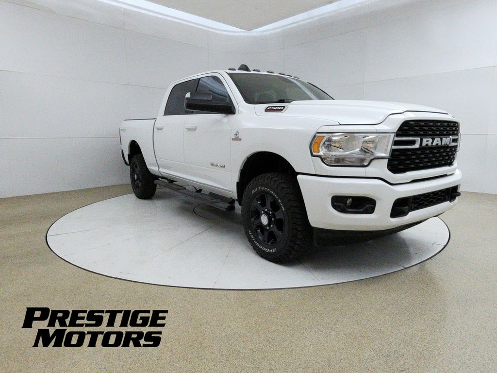 Bright White Clearcoat 2022 RAM 2500 Pickup Truck Four-Wheel Drive 6-Speed Automatic