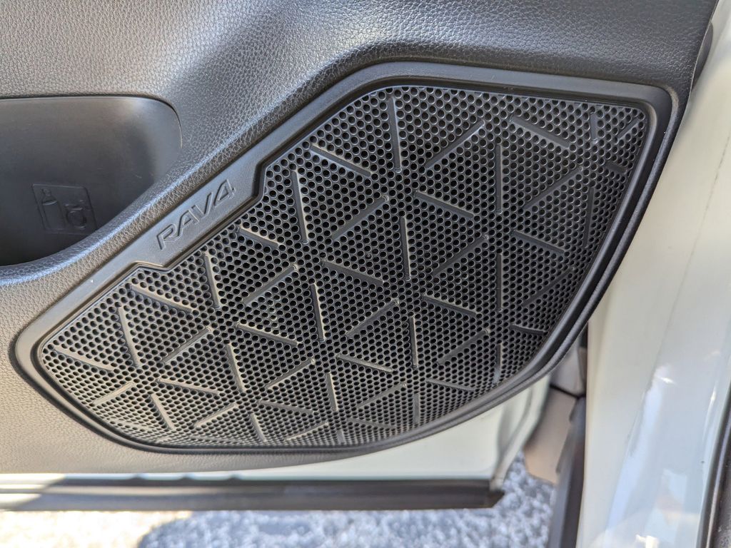 used 2020 Toyota RAV4 car, priced at $21,291