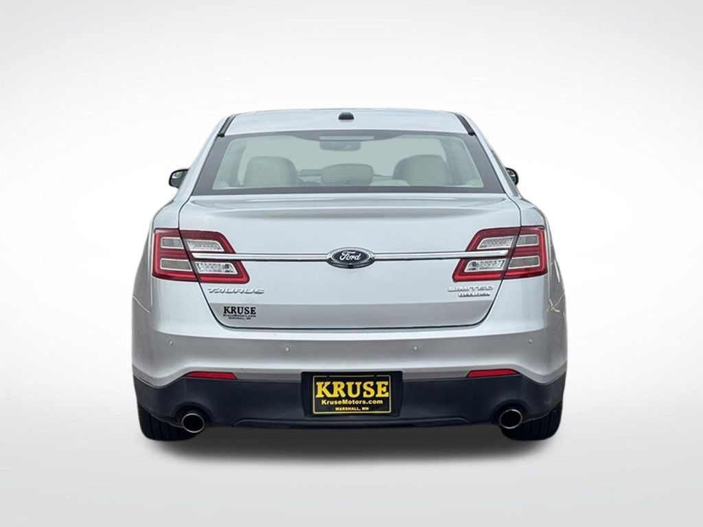 2015 Ford Taurus Limited