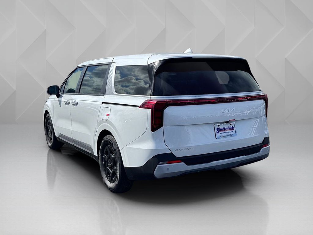 New 2026 Kia Carnival MPV Van