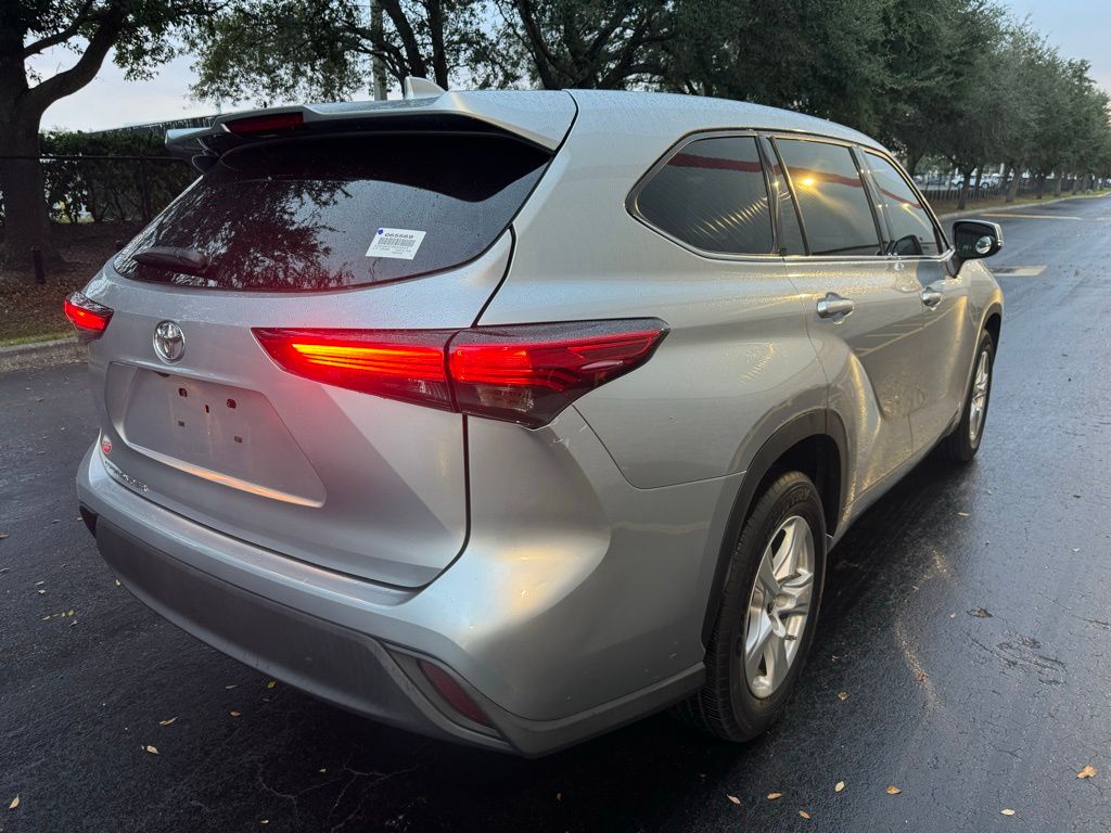 2021 Toyota Highlander L 5