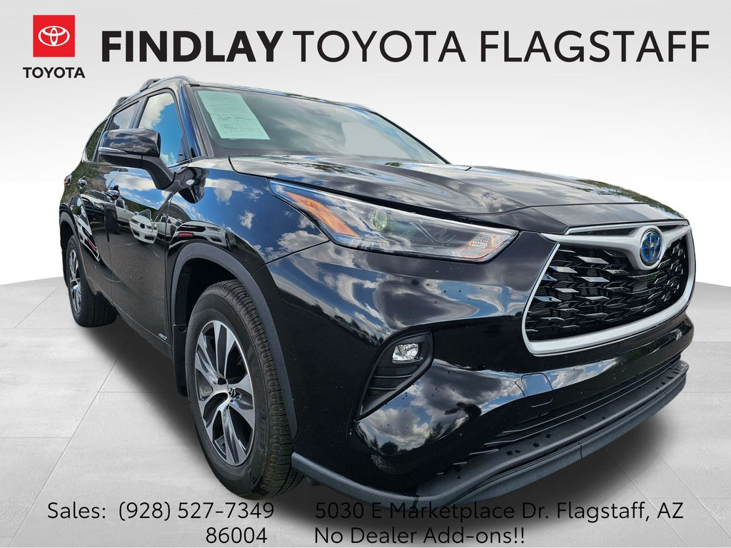  2023 Toyota Highlander Hybrid XLE AWD   