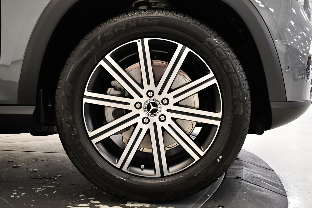 Thumbnail: 2026 Mercedes-Benz GLE - 16