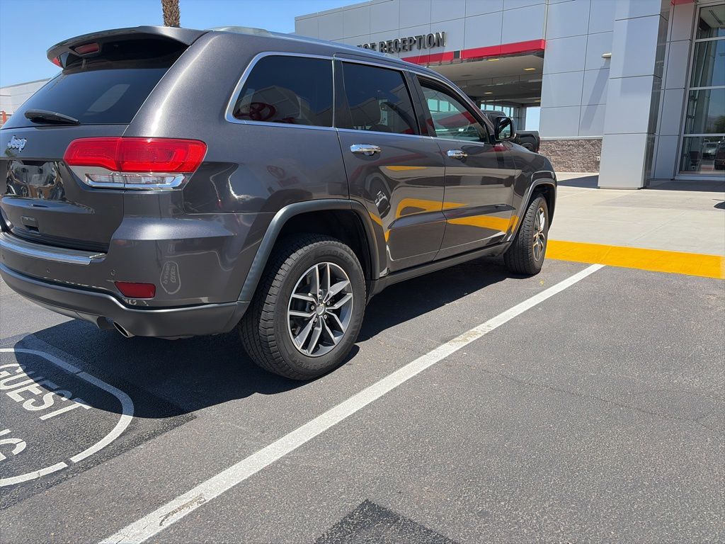 Thumbnail: 2018 Jeep Grand Cherokee - 5