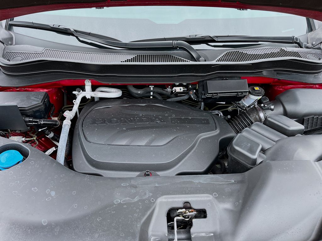 2023 Honda Ridgeline RTL-E Red at North Houston Mitsubishi