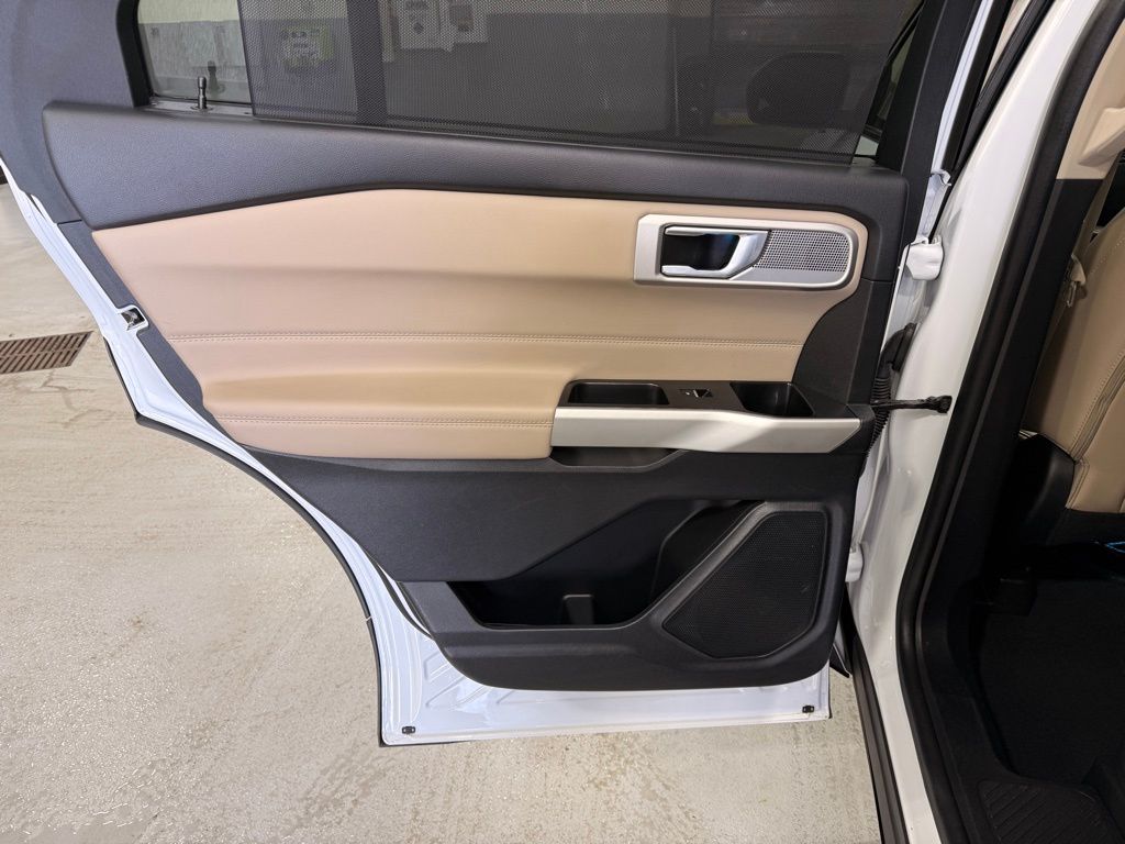 Thumbnail: 2022 Ford Explorer - 20