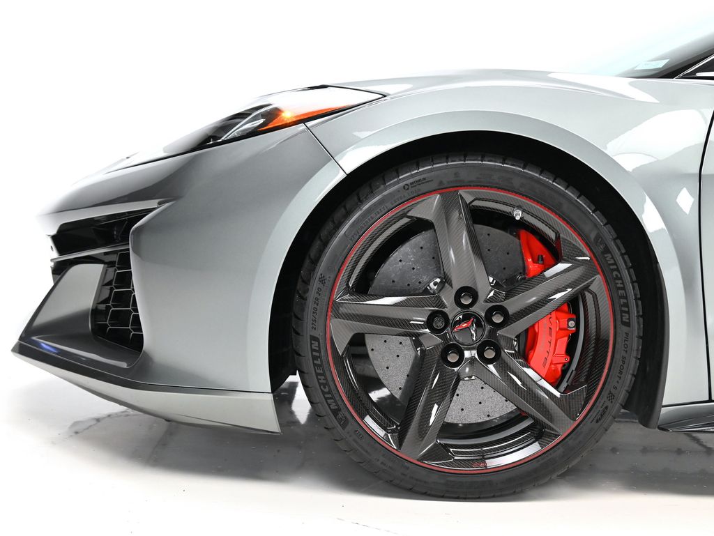 Used 2024 Gray Chevrolet Z06 image 26