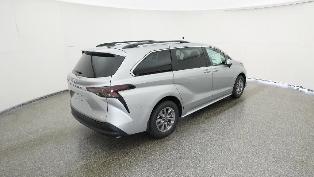 Thumbnail: 2025 Toyota Sienna - 6