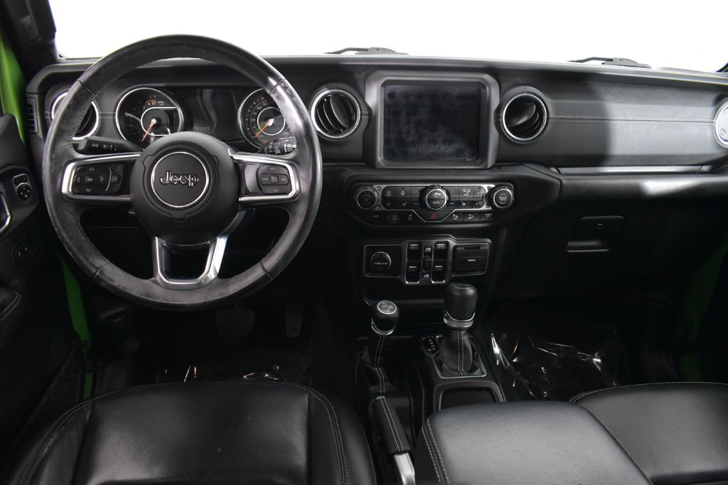 Thumbnail: 2019 Jeep Wrangler - 15