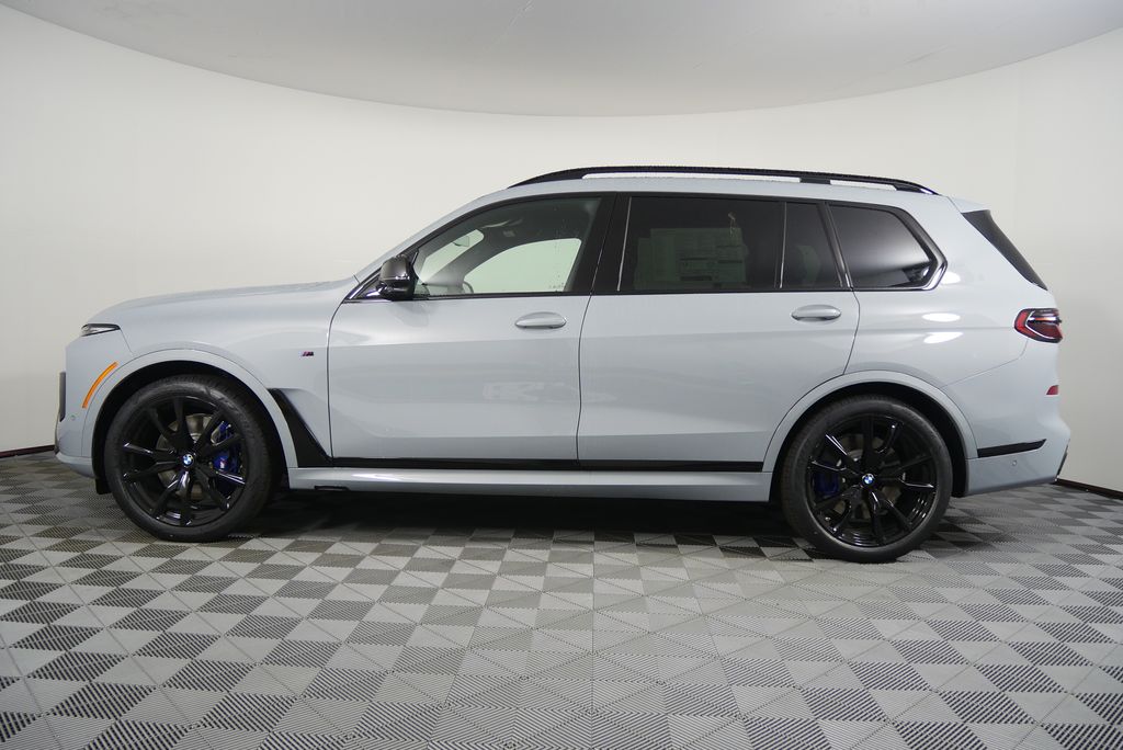 Thumbnail: 2026 BMW X7 - 6
