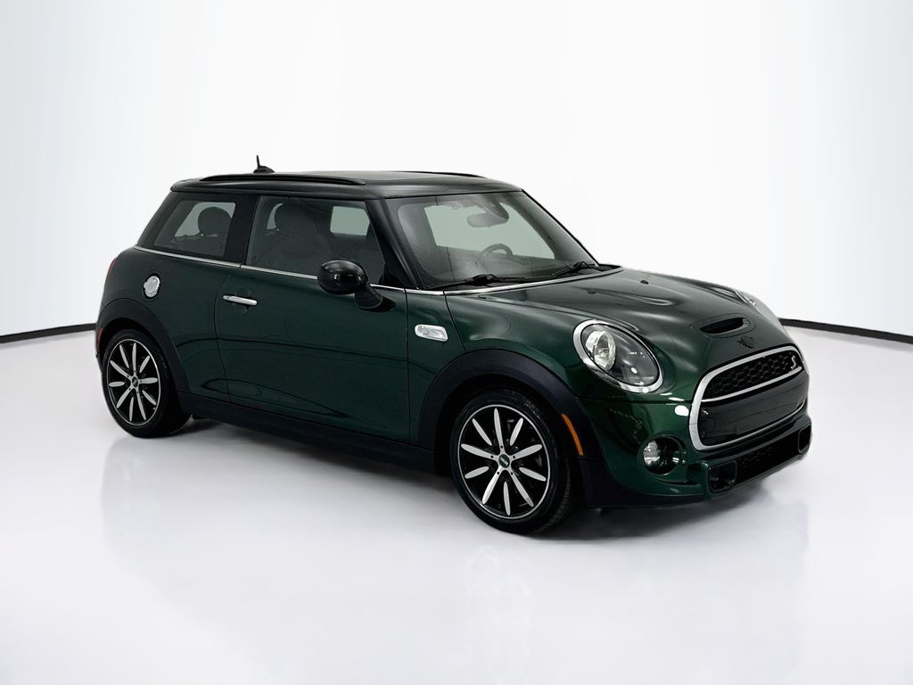 Used 2019 Green MINI Signature image 3