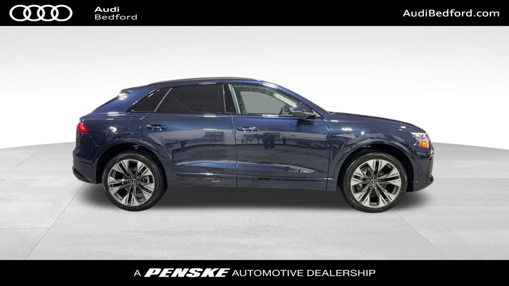 2025 Audi Q8  7