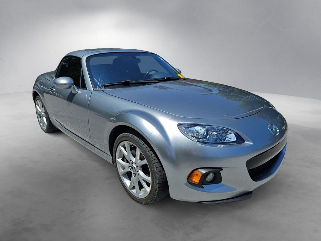 Liquid Silver Metallic 2015 Mazda MX-5 Miata Convertible Rear-Wheel Drive 6-Speed Manual