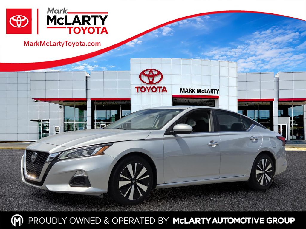 2022 Nissan Altima 2.5 SV FWD